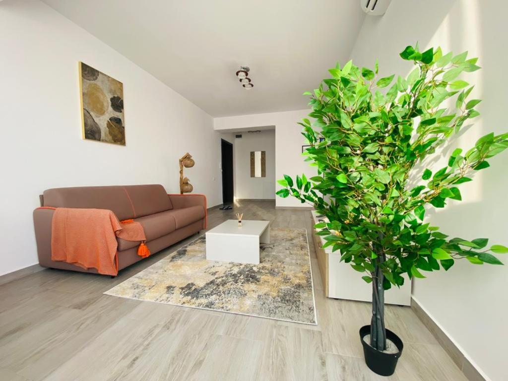 Soho Apartment - City View With Rooftop Garden Бухарест Экстерьер фото