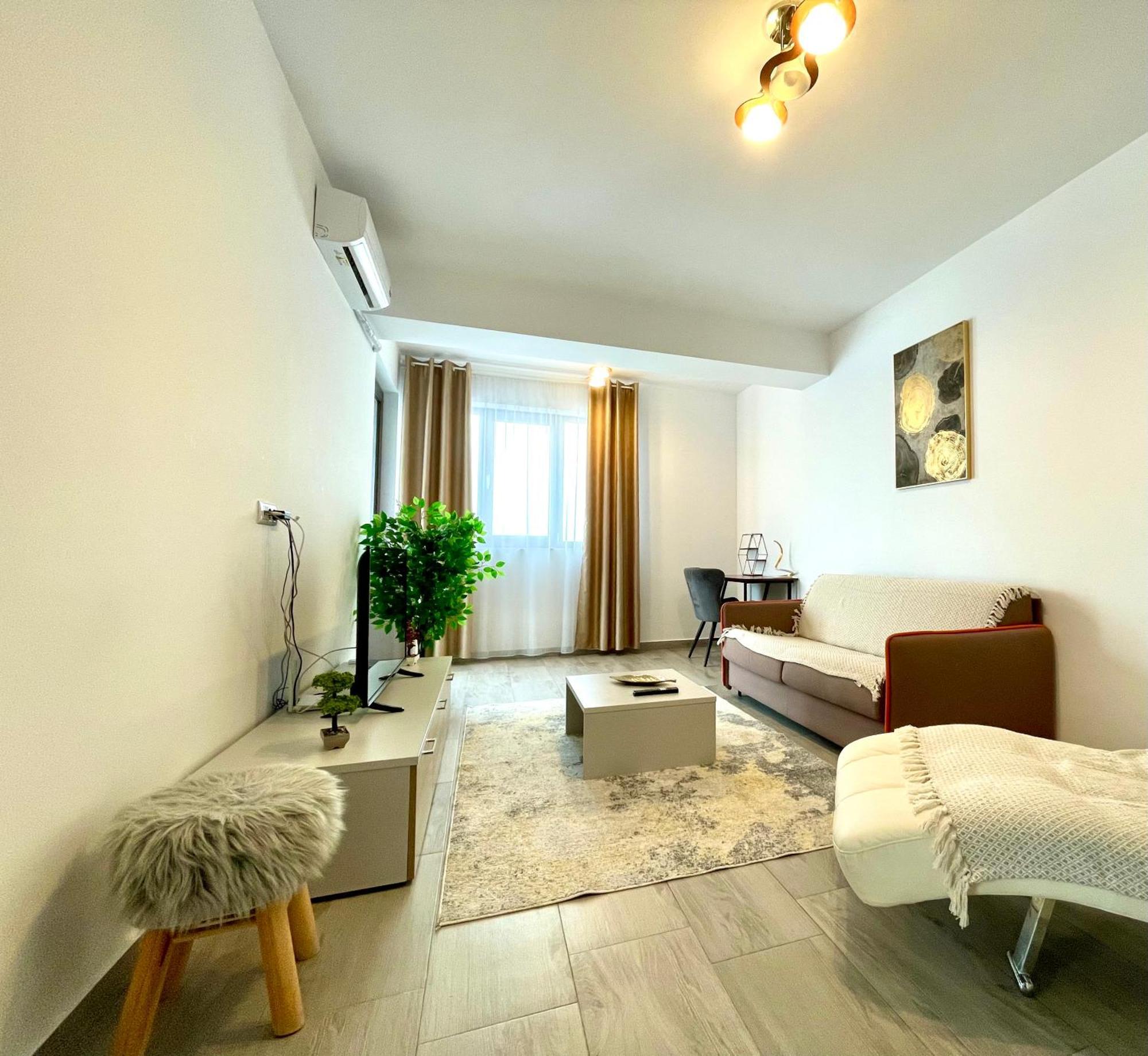 Soho Apartment - City View With Rooftop Garden Бухарест Экстерьер фото